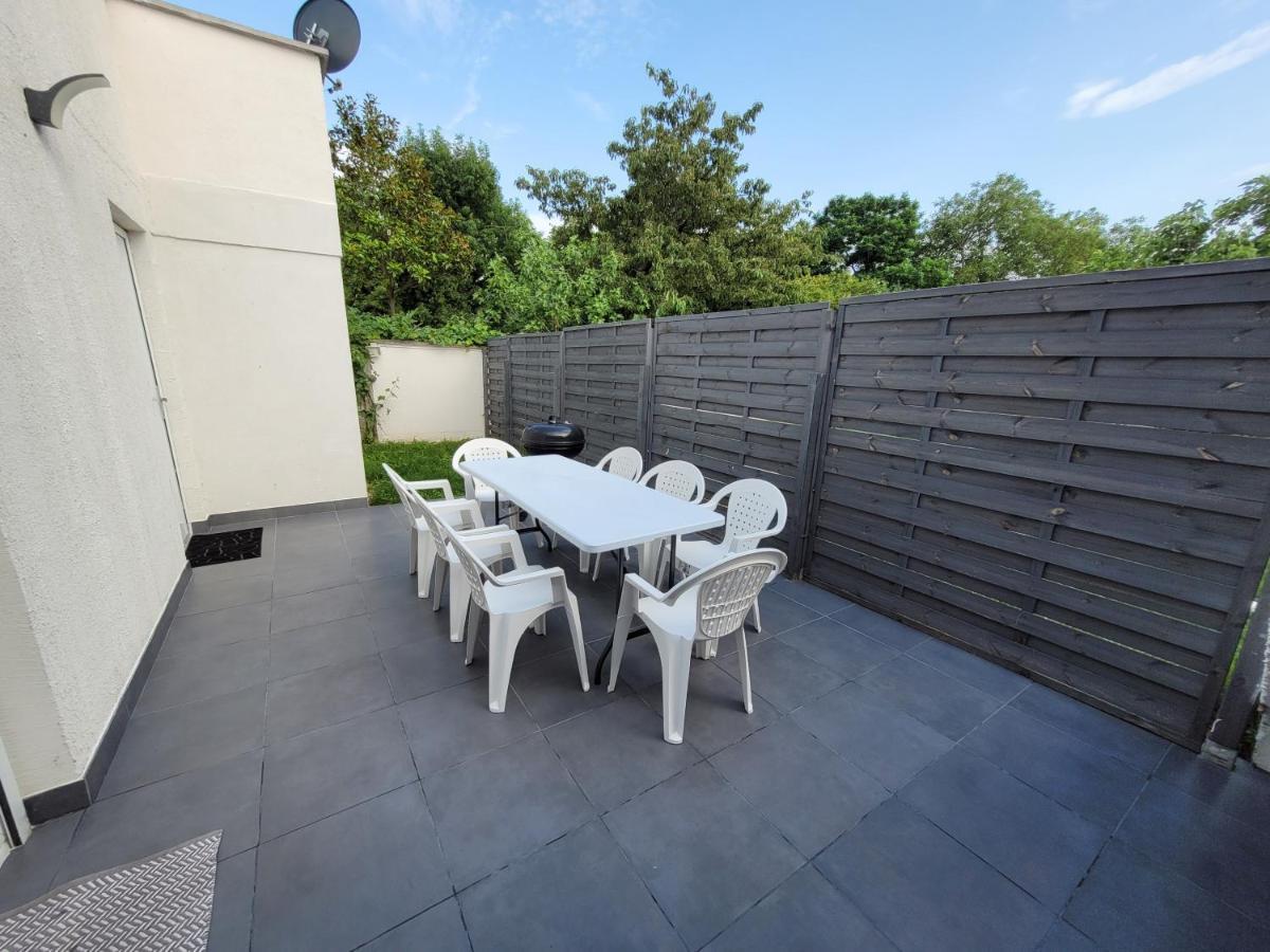 100M2 2 Chambres 8 Personnes - Grand Parking Et Terrasse Privee - Proche Cdg-Parc Expositions-Paris-Asterix-Disney Villepinte  Exterior foto
